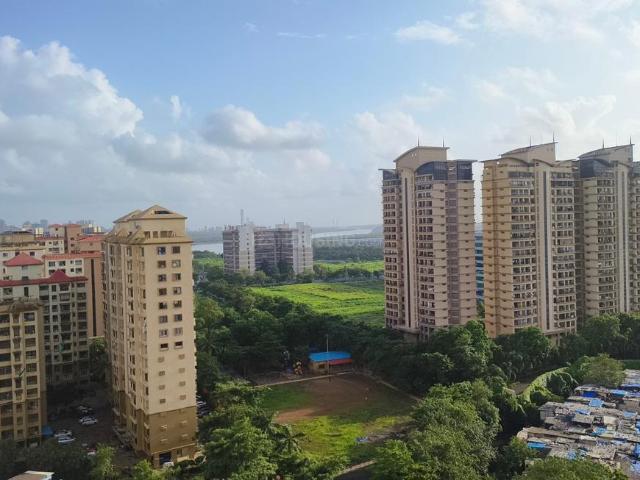 2 BHK Apartment in Malad West for rent Mumbai. The reference number is 21045729