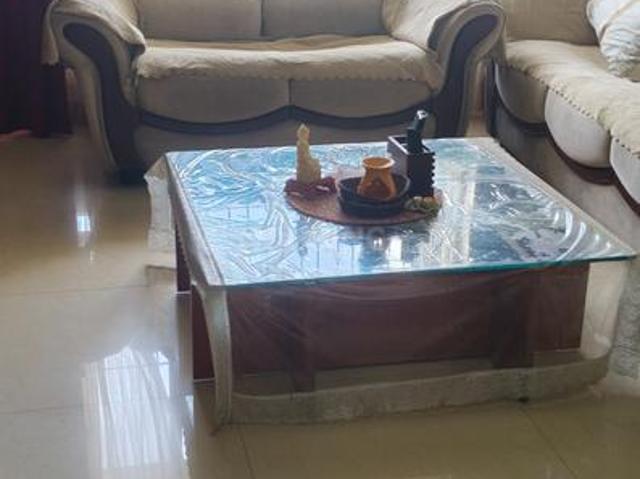 2 BHK Apartment in Malad West for rent Mumbai. The reference number is 21057382