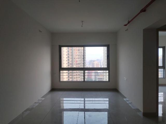 2 BHK Apartment in Malad West for resale Mumbai. The reference number is 15811670