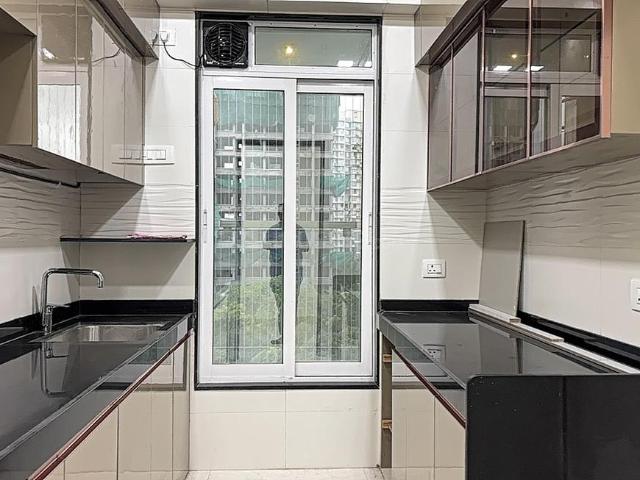 2 BHK Apartment in Malad West for resale Mumbai. The reference number is 17793429