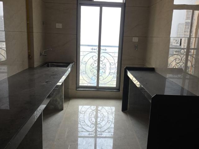 2 BHK Apartment in Malad West for resale Mumbai. The reference number is 19402793