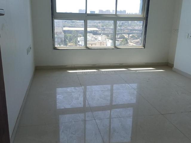 2 BHK Apartment in Malad West for resale Mumbai. The reference number is 19725836
