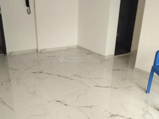 2 BHK Apartment in Malad West for resale Mumbai. The reference number is 19811913