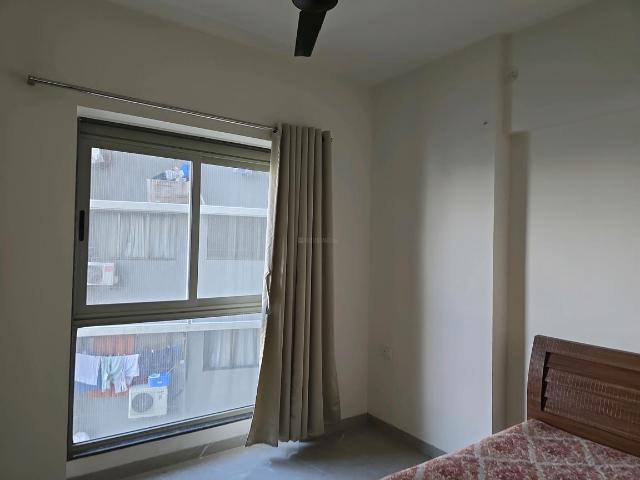 2 BHK Apartment in Malad West for resale Mumbai. The reference number is 19955339