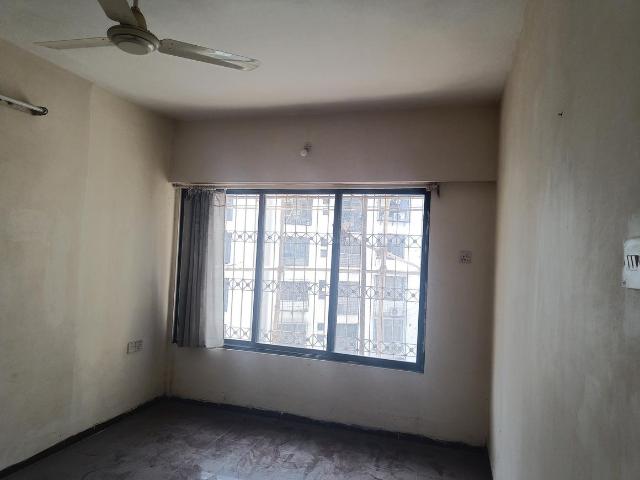 2 BHK Apartment in Malad West for resale Mumbai. The reference number is 19914859
