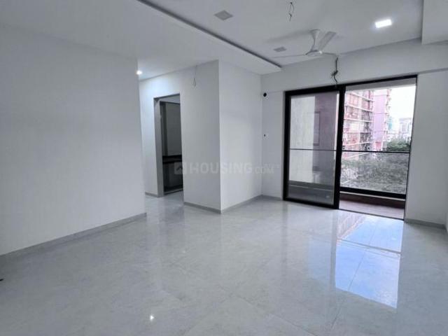 2 BHK Apartment in Malad West for resale Mumbai. The reference number is 20142169
