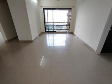 2 BHK Apartment in Malad West for resale Mumbai. The reference number is 20350662