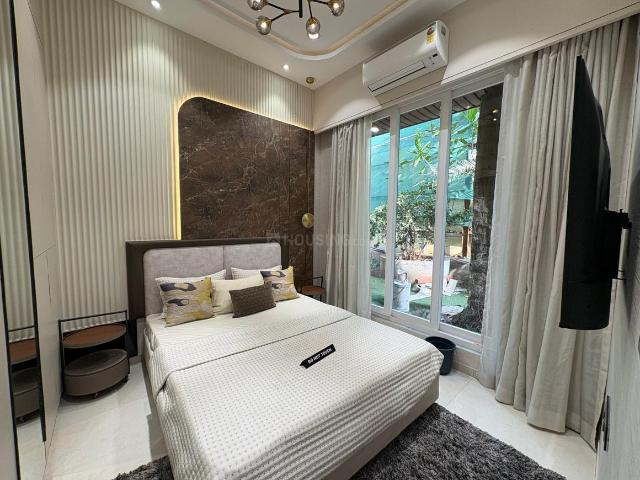 2 BHK Apartment in Malad West for resale Mumbai. The reference number is 20361829