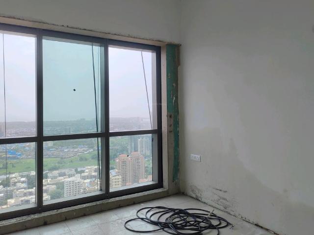 2 BHK Apartment in Malad West for resale Mumbai. The reference number is 20558034
