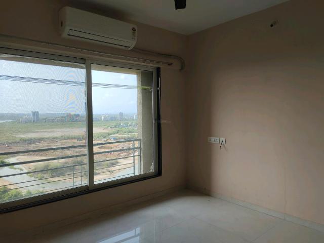2 BHK Apartment in Malad West for resale Mumbai. The reference number is 20569757
