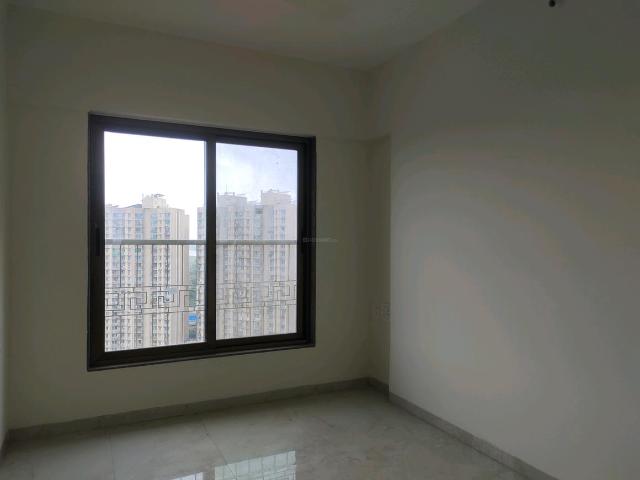2 BHK Apartment in Malad West for resale Mumbai. The reference number is 20588977