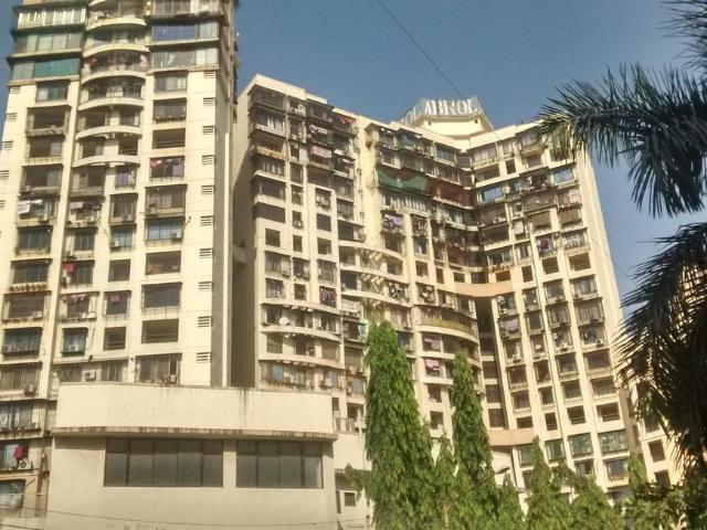 2 BHK Apartment in Malad West for resale Mumbai. The reference number is 20694108