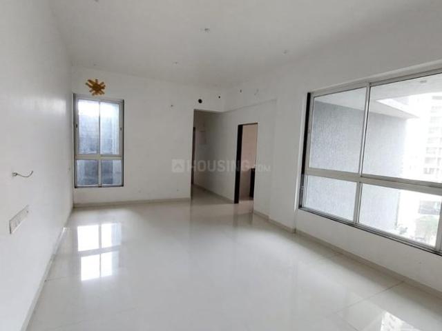 2 BHK Apartment in Malad West for resale Mumbai. The reference number is 20725525