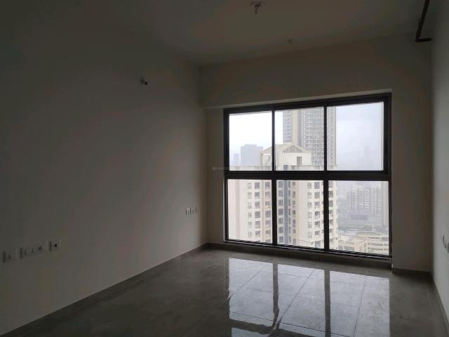 2 BHK Apartment in Malad West for resale Mumbai. The reference number is 20960680