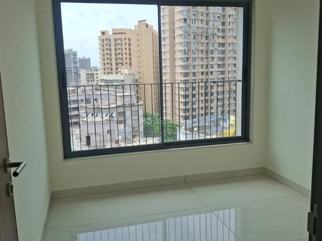 2 BHK Apartment in Malad West for resale Mumbai. The reference number is 21050673