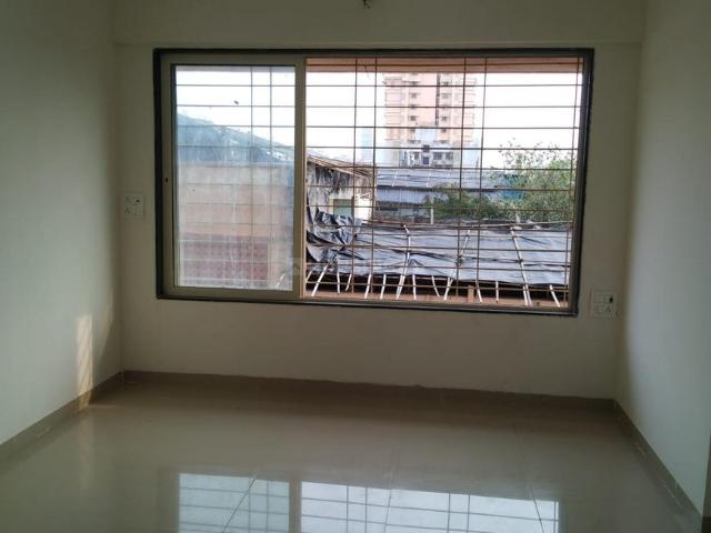 2 BHK Apartment in Malad West for resale Mumbai. The reference number is 21026743