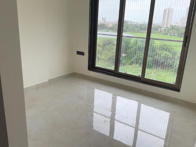 2 BHK Apartment in Malad West for resale Mumbai. The reference number is 21028743