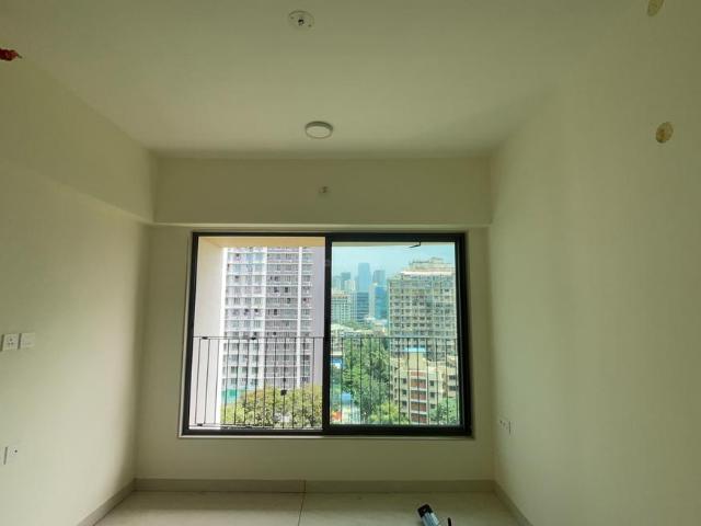 2 BHK Apartment in Malad West for resale Mumbai. The reference number is 21146637