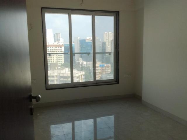 2 BHK Apartment in Malad West for resale Mumbai. The reference number is 21148683