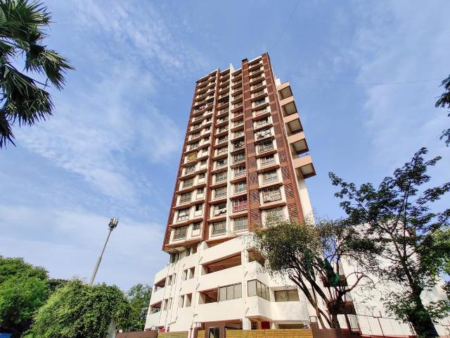 2 BHK Apartment in Malad West for resale Mumbai. The reference number is 21304124