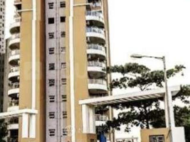 2 BHK Apartment in Malad West for resale Mumbai. The reference number is 21305270