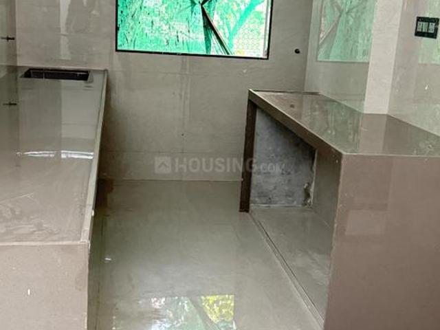 2 BHK Apartment in Malad West for resale Mumbai. The reference number is 17458807