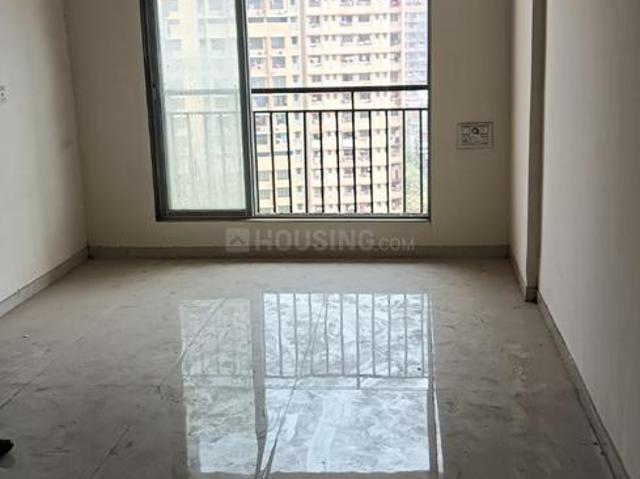 2 BHK Apartment in Malad West for resale Mumbai. The reference number is 19447383
