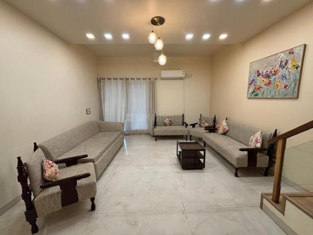 2 BHK Apartment in Malviya Nagar for rent New Delhi. The reference number is 20945083