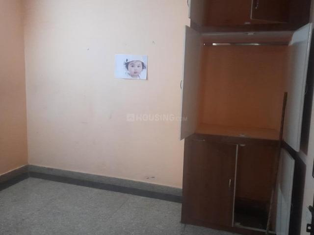 2 BHK Apartment in Mandawali for rent New Delhi. The reference number is 20624813