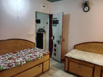 2 BHK Apartment in Maninagar for rent Ahmedabad. The reference number is 20112985
