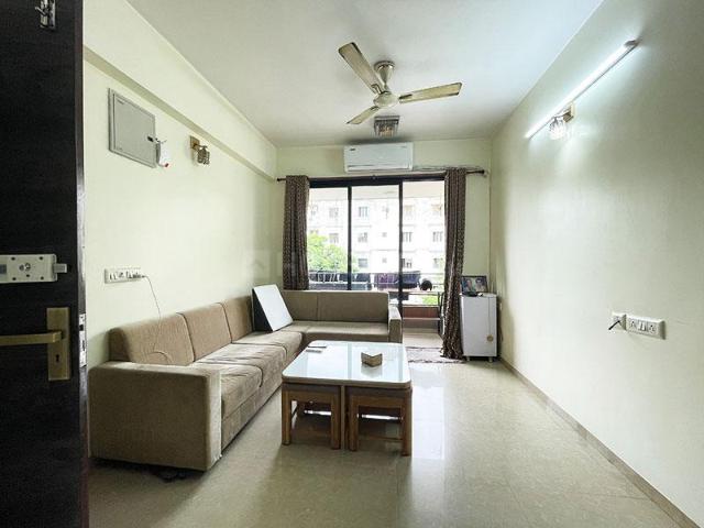 2 BHK Apartment in Maninagar for resale Ahmedabad. The reference number is 20971077