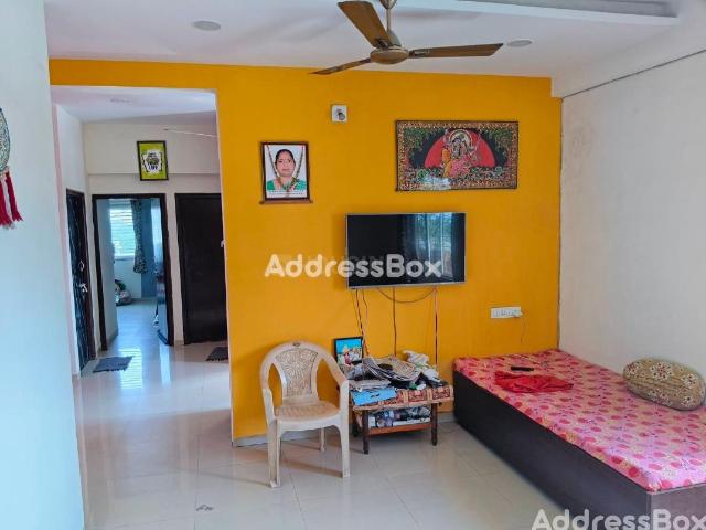 2 BHK Apartment in Maninagar for resale Ahmedabad. The reference number is 21123629