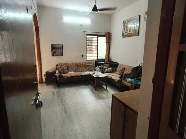 2 BHK Apartment in Maninagar for resale Ahmedabad. The reference number is 21297425