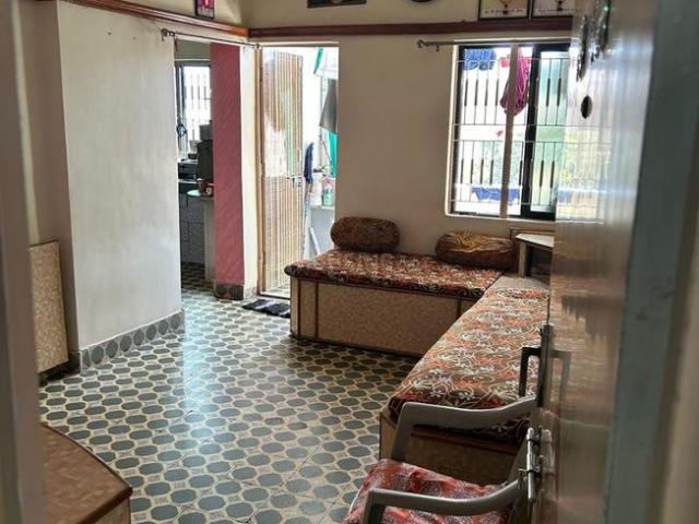 2 BHK Apartment in Maninagar for resale Ahmedabad. The reference number is 21376464