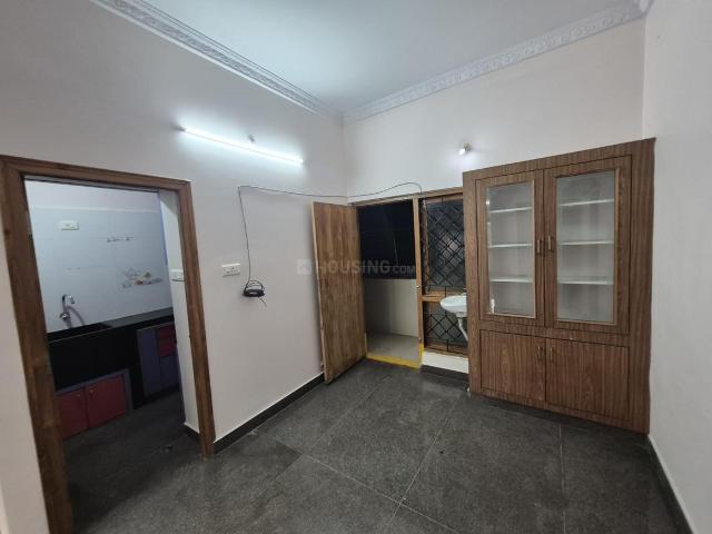 2 BHK Apartment in Manikonda for rent Hyderabad. The reference number is 21269363