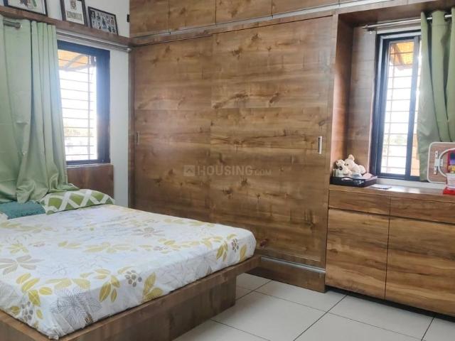 2 BHK Apartment in Manjalpur for resale Vadodara. The reference number is 21100492
