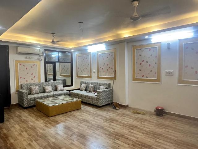 2 BHK Apartment in Mehrauli for rent New Delhi. The reference number is 21105134