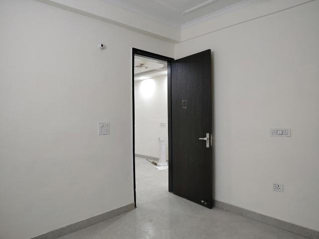 2 BHK Apartment in Mehrauli for resale New Delhi. The reference number is 20553181