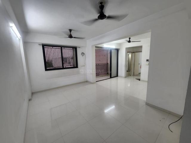 2 BHK Apartment in Memnagar for rent Ahmedabad. The reference number is 20355460