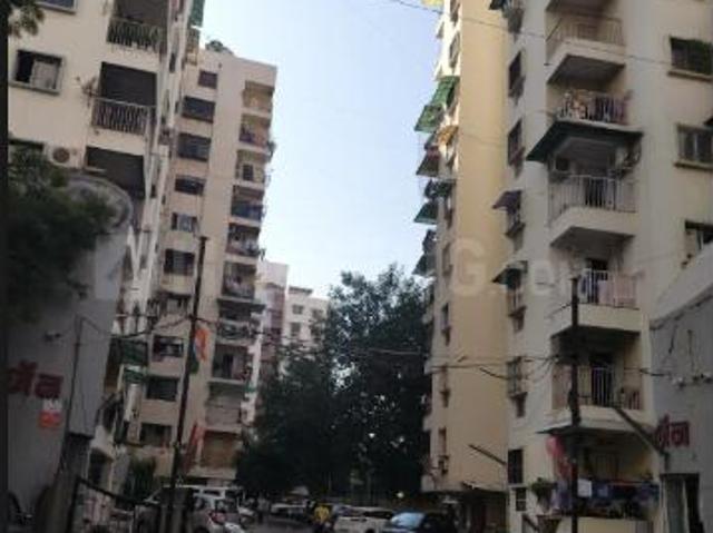 2 BHK Apartment in Memnagar for resale Ahmedabad. The reference number is 21039671