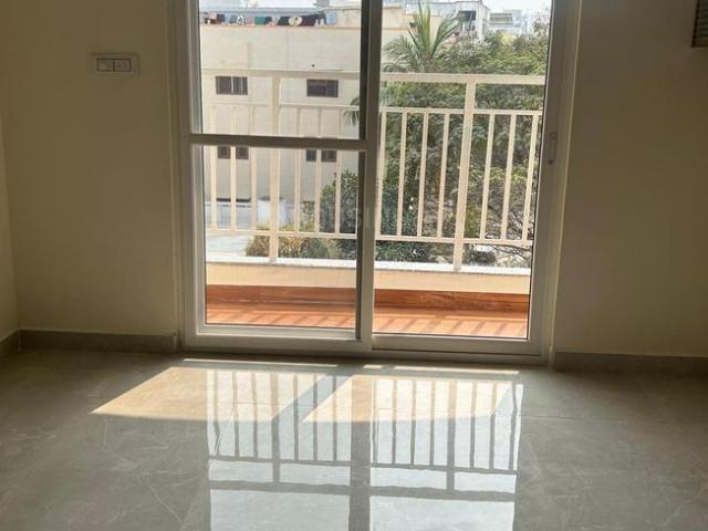 2 BHK Apartment in Miyapur for rent Hyderabad. The reference number is 19302493