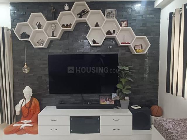 2 BHK Apartment in Miyapur for rent Hyderabad. The reference number is 21229616