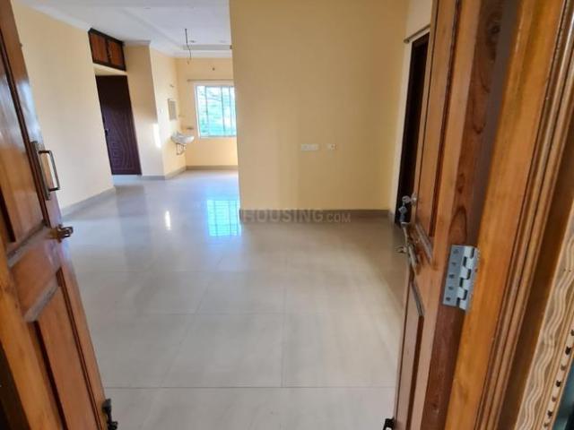 2 BHK Apartment in Miyapur for rent Hyderabad. The reference number is 21243140