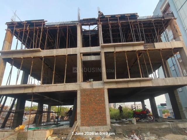 2 BHK Apartment in Miyapur for resale Hyderabad. The reference number is 20368177
