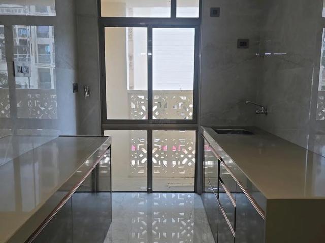 2 BHK Apartment in Mira Road East for rent Mira Bhayandar. The reference number is 17978205