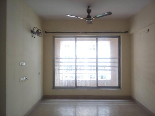 2 BHK Apartment in Mira Road East for rent Mira Bhayandar. The reference number is 19735449
