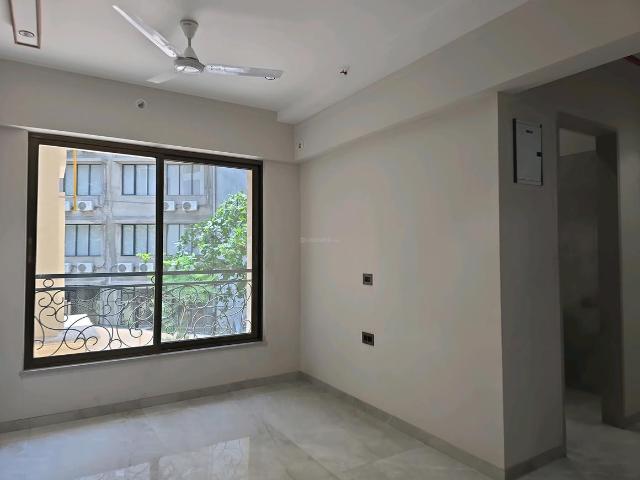 2 BHK Apartment in Mira Road East for rent Mira Bhayandar. The reference number is 19930687