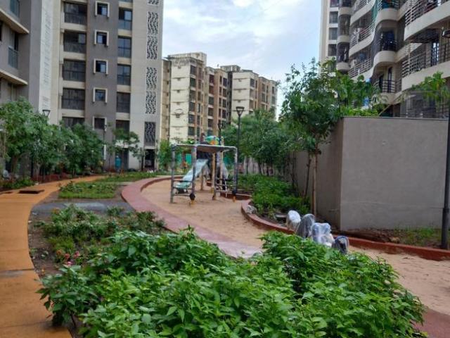 2 BHK Apartment in Mira Road East for rent Mira Bhayandar. The reference number is 20644061