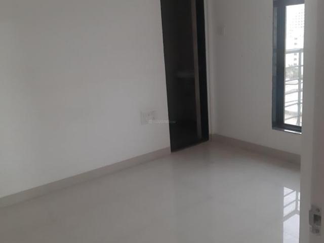 2 BHK Apartment in Mira Road East for resale Mira Bhayandar. The reference number is 8442034