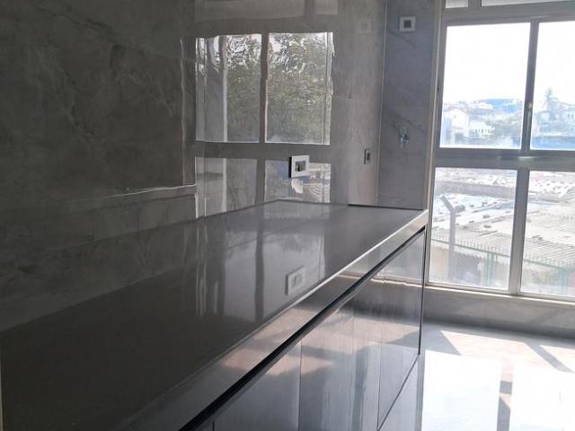 2 BHK Apartment in Mira Road East for resale Mira Bhayandar. The reference number is 17105000